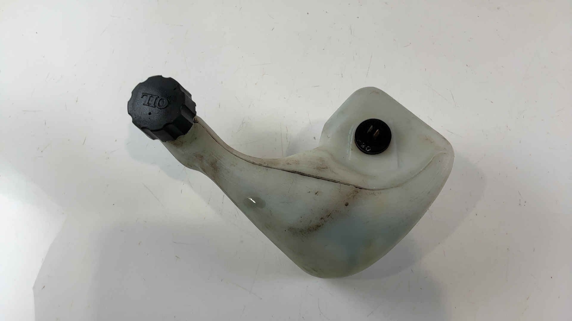 Honda Vision NE50 50cc Engine Oil Tank 1985-1994 OEM 55100-GN5-910 - Image 2