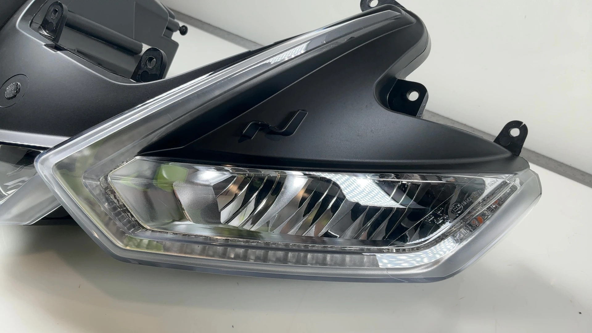 Aprilia Tuono 660 Factory RS660 RSV4 Front LED Headlight 2021-2026 OEM 2D000707 - Image 8
