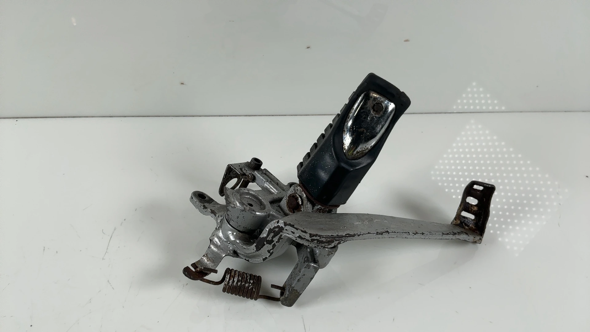 Kawasaki GPZ500 EX500 500cc Front Right Footrest Bracket Step 1987-93 34003-1281 - Image 7