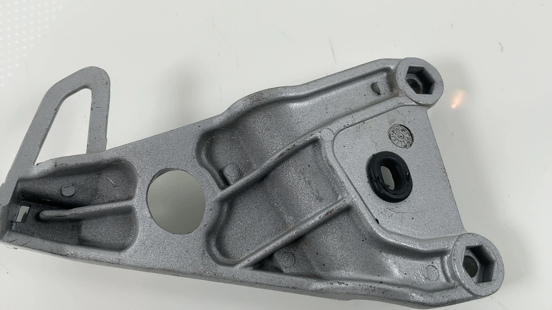 Honda NSR 125 JC22 125cc Left Rear Footrest Bracket 1994-01 OEM 50750-KBS-900ZB - Image 6