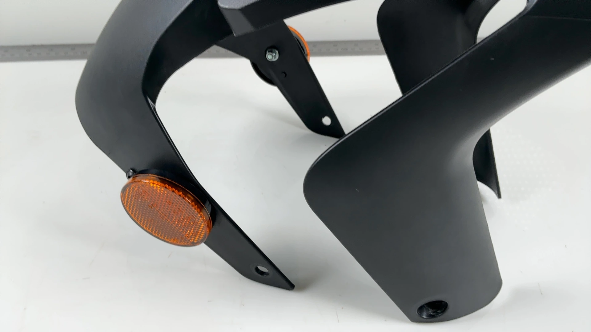 Aprilia RSV4 Tuono 1100 RS Tuono 660 Front Mudguard Fender 2020-26 OEM 2B008635 - Image 10