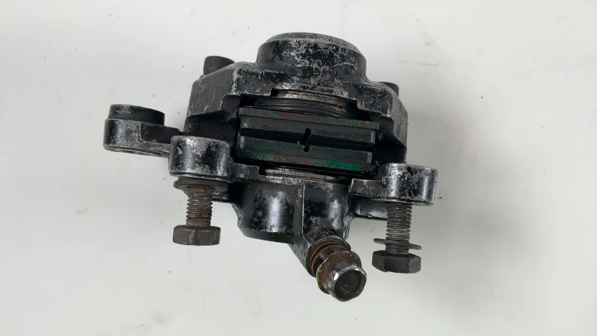 Suzuki GSX400F GSX400 400cc Rear Brake Caliper 1980 1981 OEM 69100-05C31 - Image 7