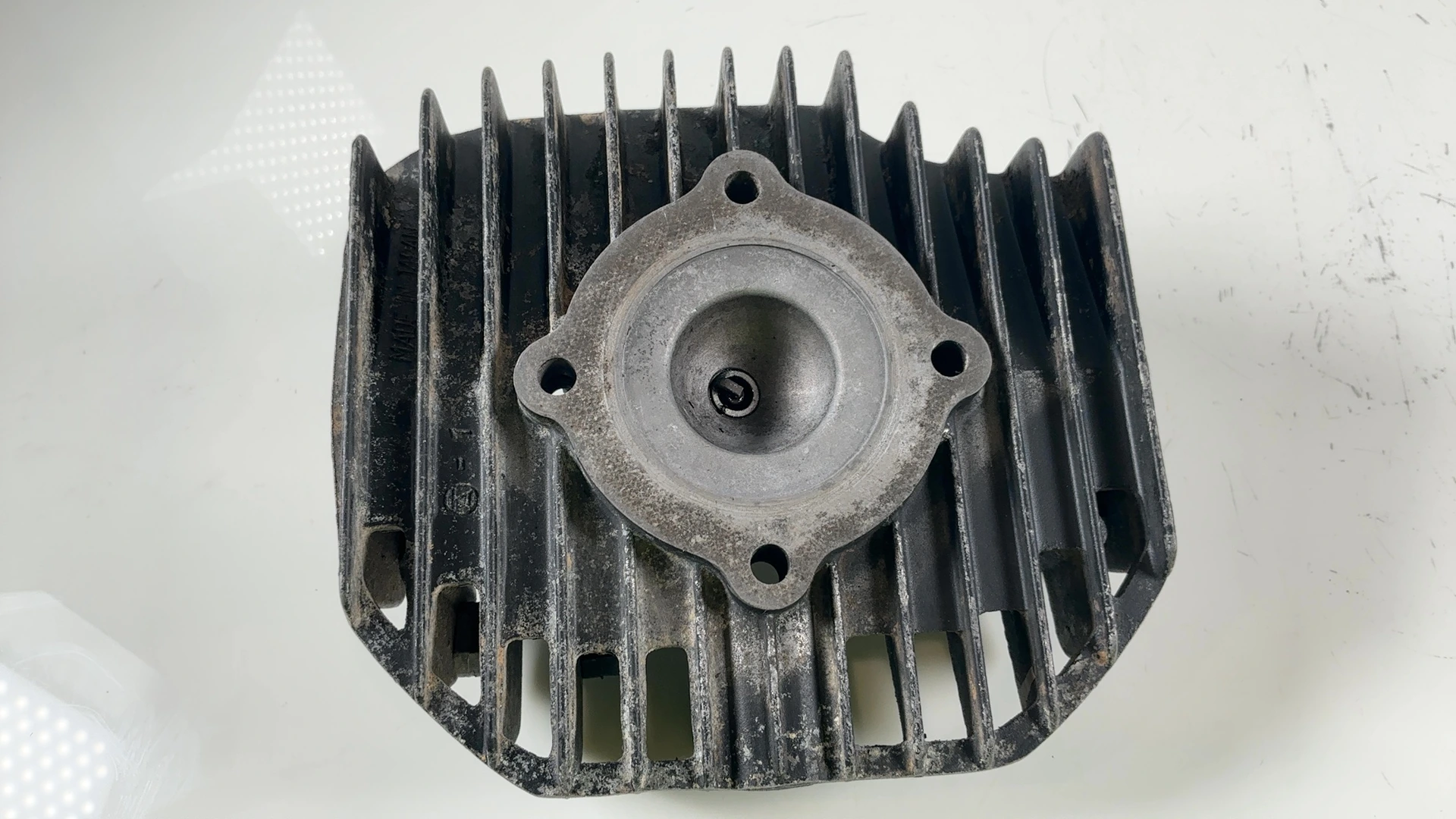 Kawasaki KE175 KE175-D 175cc Cylinder Head 1980-1983 OEM 11001-1034 - Image 7