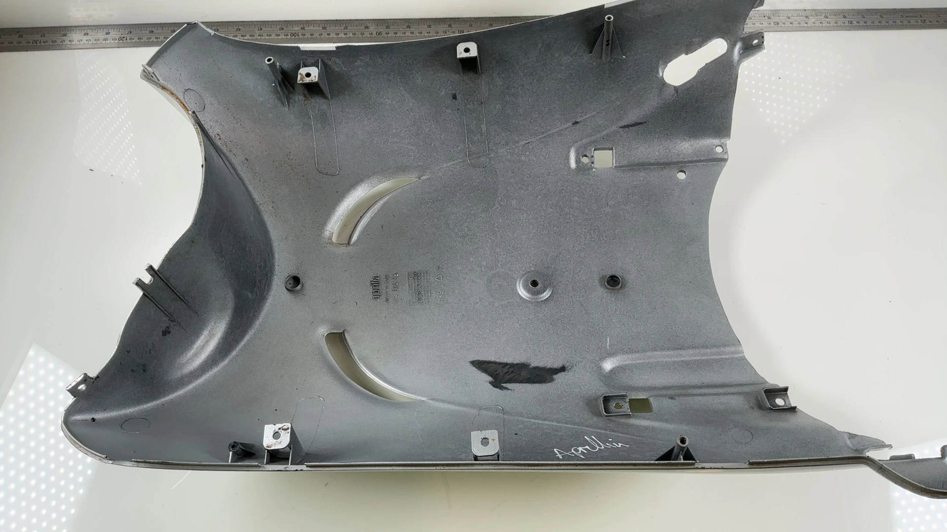 Aprilia Gulliver LH 50 Belly Fairing Panel 1995-2001 OEM AP8231682 Dis 11679 - Image 2