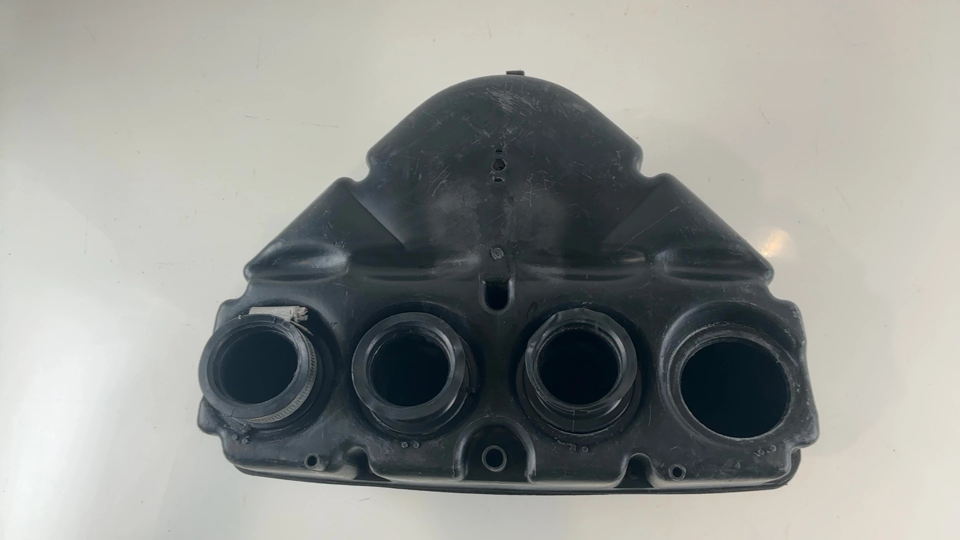 Yamaha FZR 1000 FZR1000 1000cc Air Filter Box 1987 1988 OEM 2GH-14401-00-00