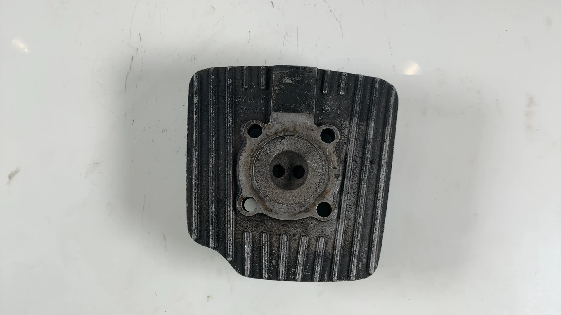 Kawasaki KE175 KE 175 175cc Engine Cylinder Head 1976-1978 OEM 11001-104-21 - Image 6