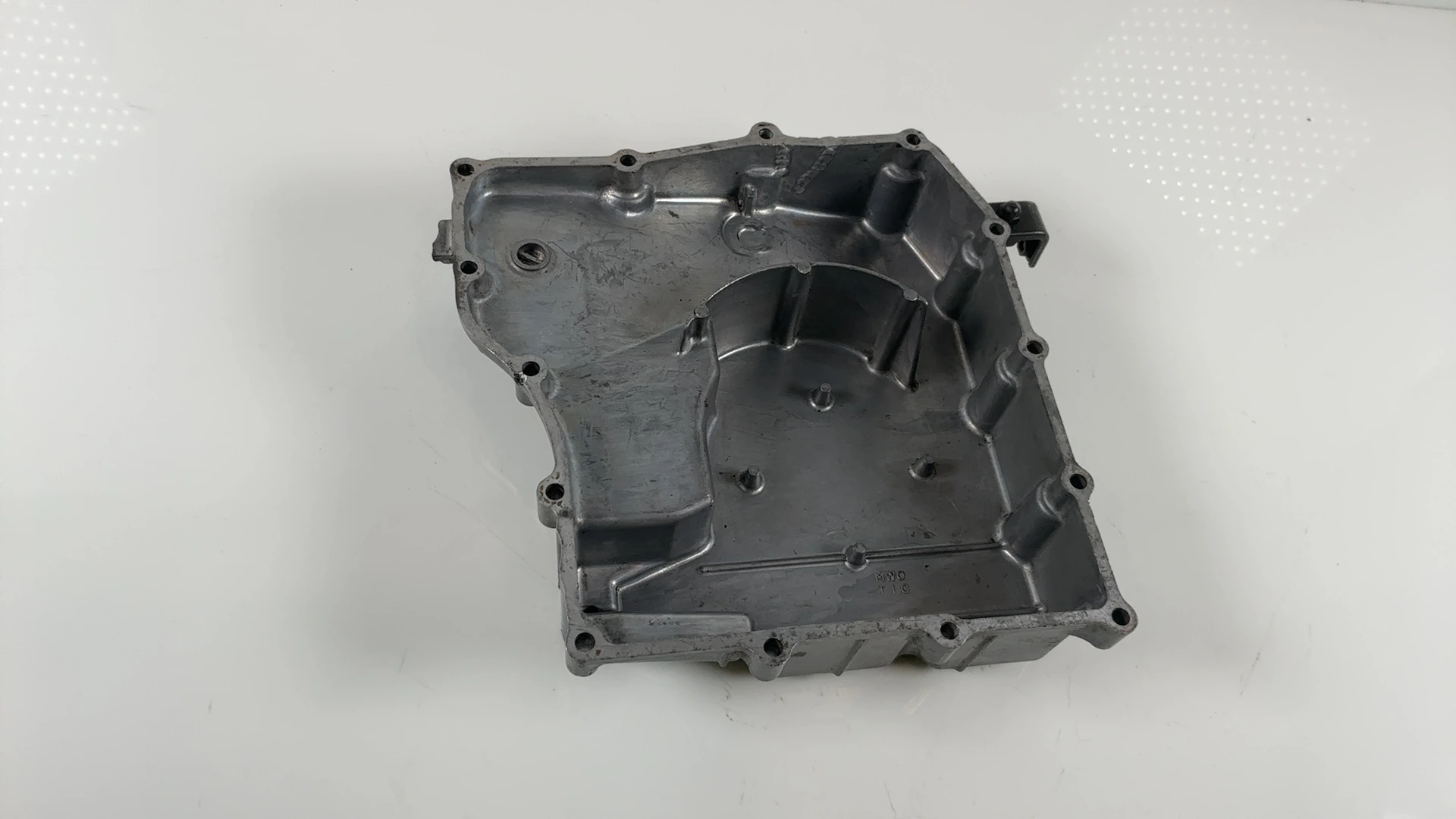 Honda Hornet 919 CB900F 900cc Oil Pan Sump 2002-2007 OEM 11210-MCZ-000 - Image 5