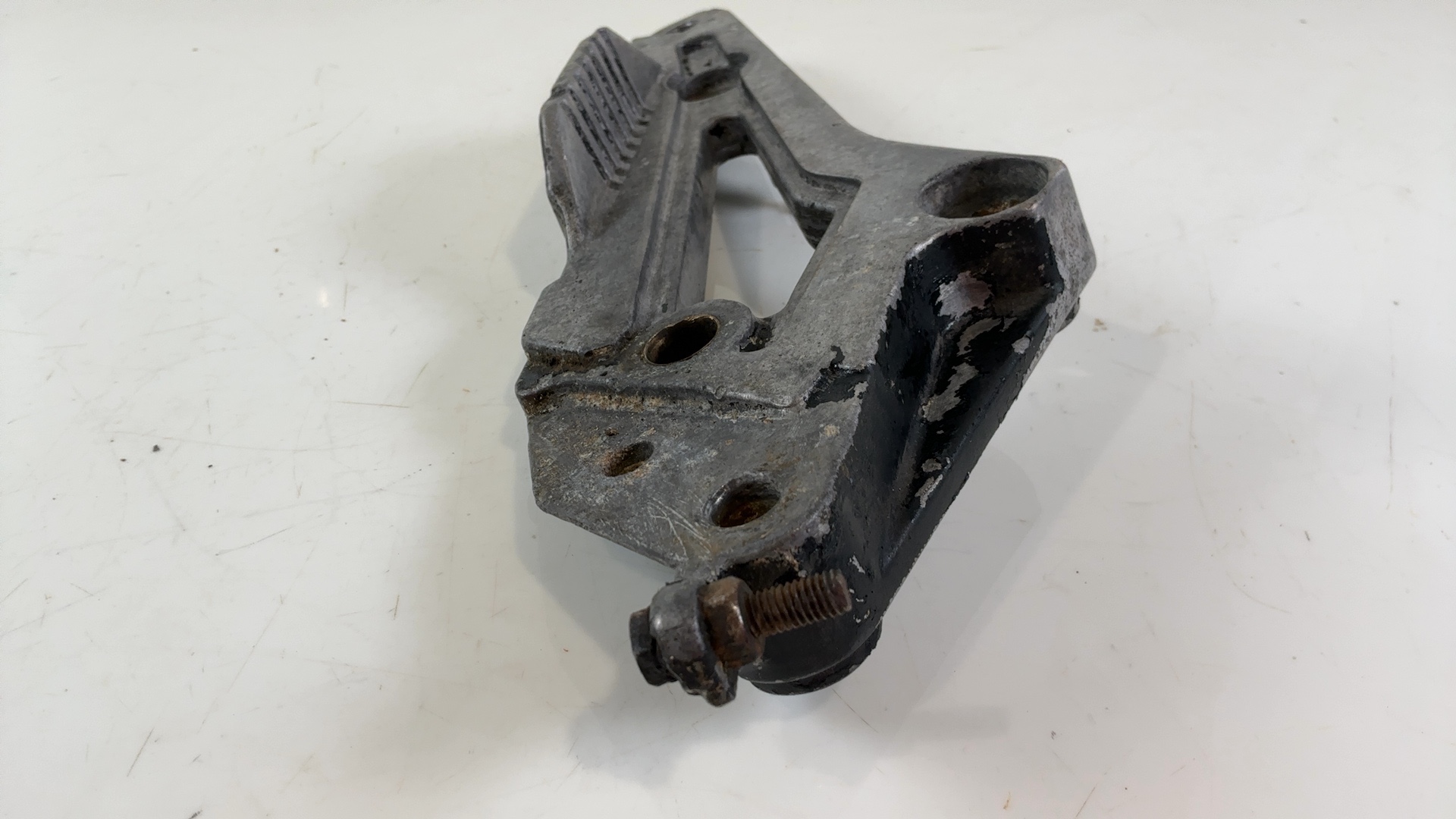 Yamaha RD80LC RD80 30W Right Rear Footrest Peg Bracket 1982-84 OEM 30W-2742L-00 - Image 5