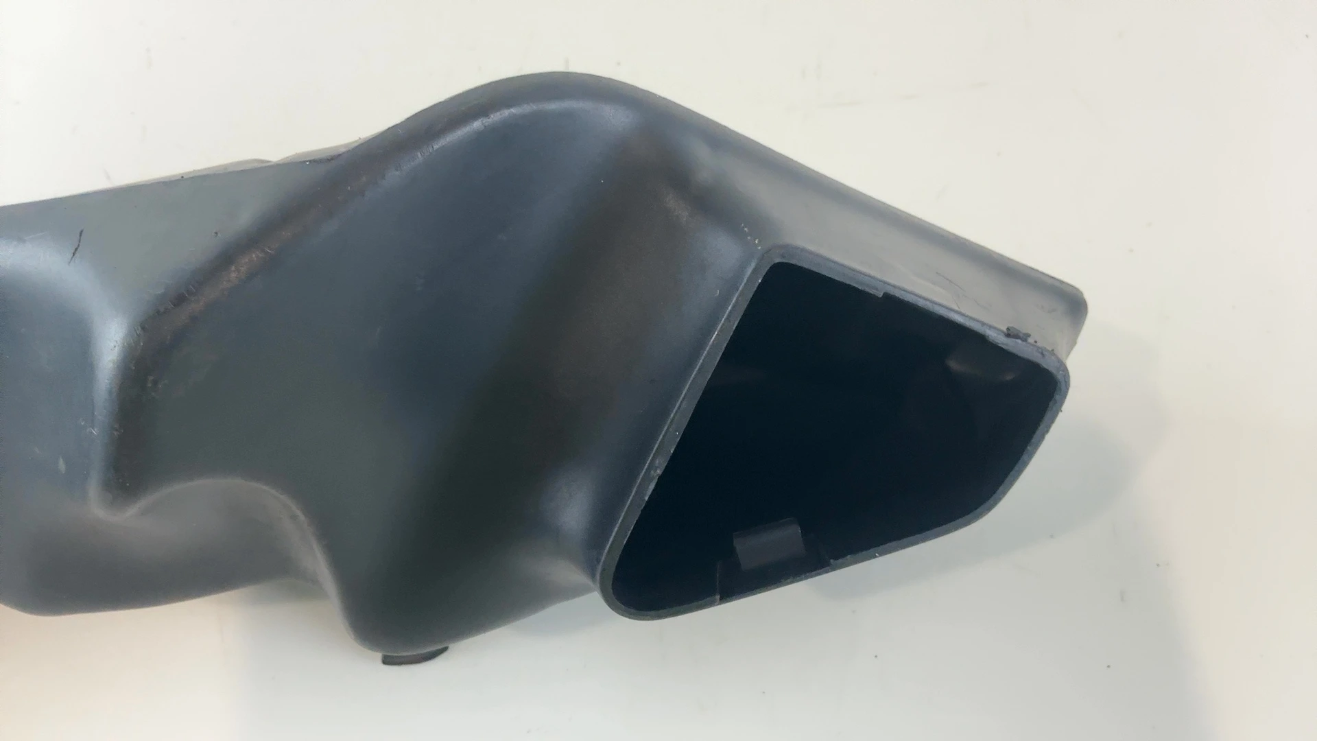 Ducati Superbike 996S 996 CC Right Air Intake Duct 1999-2002 OEM 24610051A - Image 7