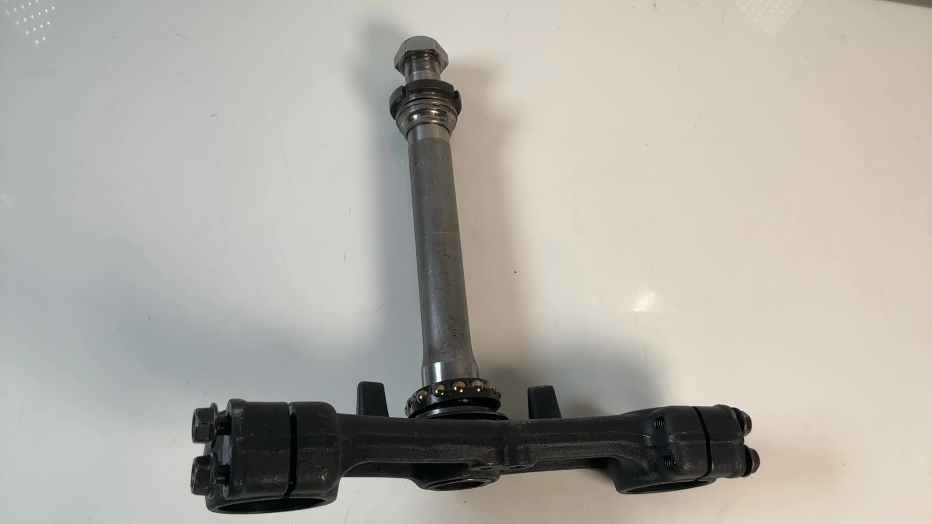 Suzuki GSX600F GSX750F GN77A 600cc Lower Triple Tree 1998-2006 OEM 51410-08F10 - Image 2