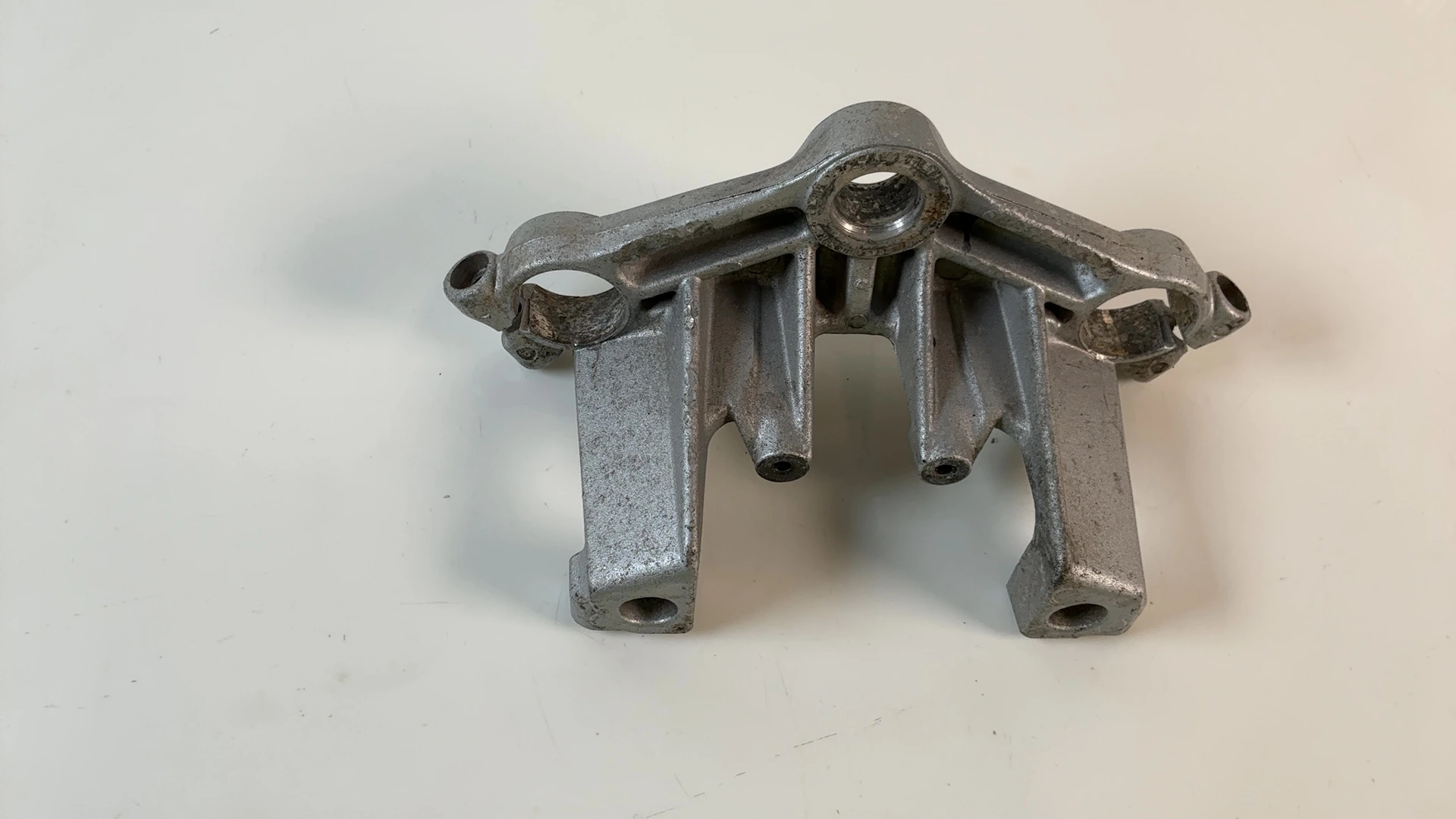 Yamaha TZR125 2RH 125cc Upper Fork Bridge Yoke 1987-1992 OEM 2RH-23435-00-00 Y-1 - Image 2