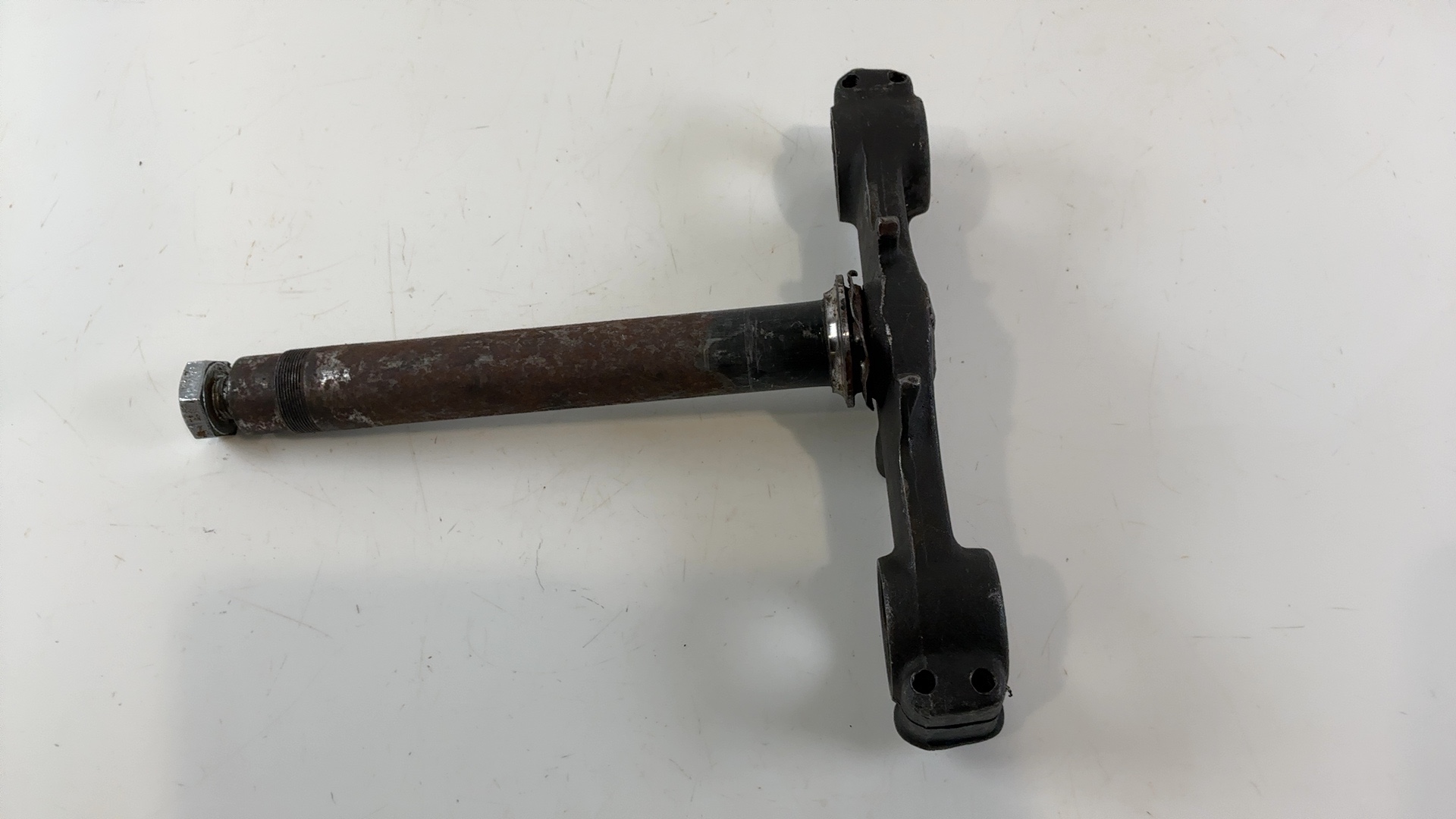 Kawasaki KZ650 Custom F1 650 Lower Fork Bridge 1980 OEM 44037-1025 - Image 2