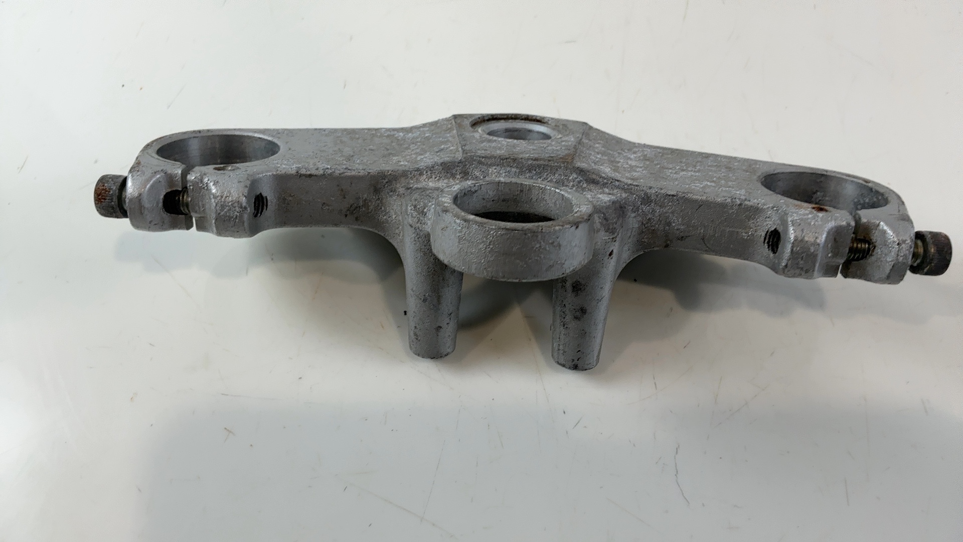 YAMAHA FZR600 3HE 600CC Upper Fork Bridge Yoke 1989-1993 OEM 3HE-23435-00-00 - Image 5