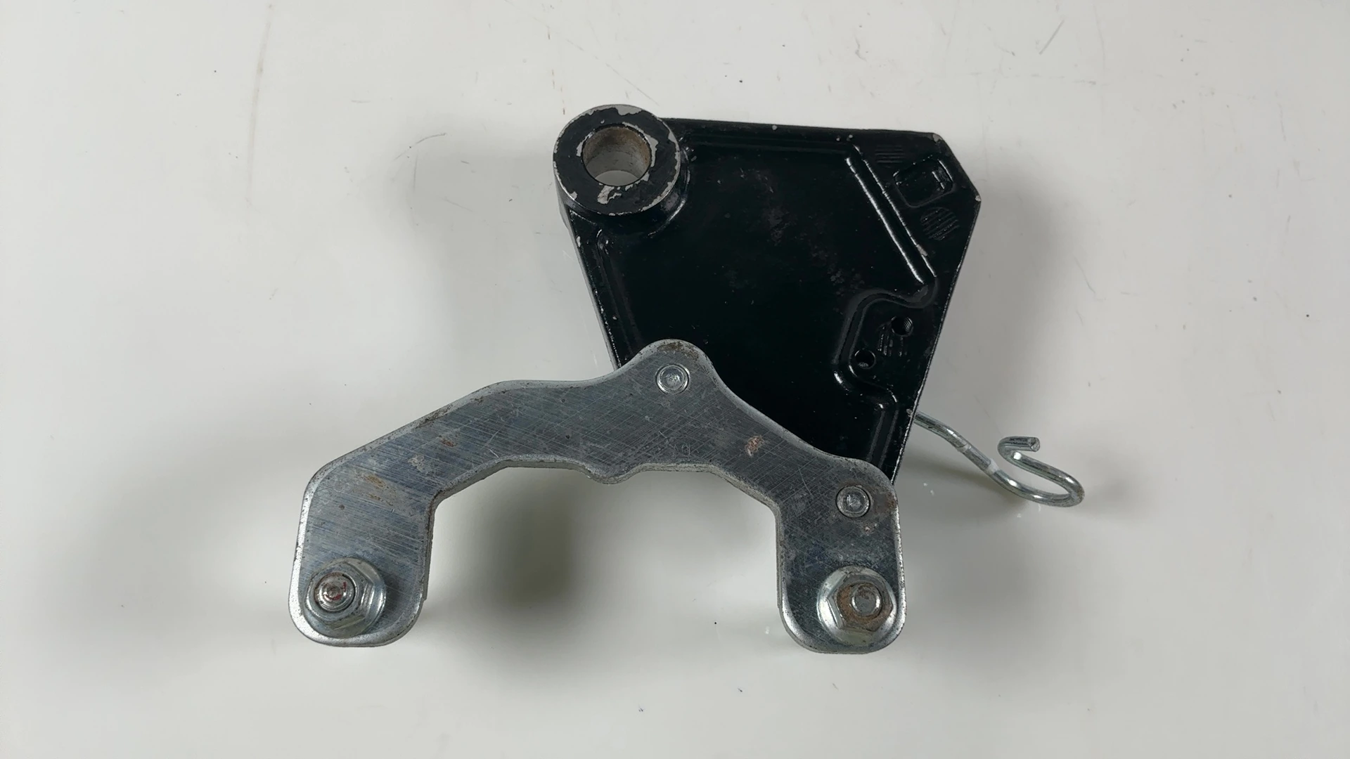 Hyosung GT650R GT650 650cc Rear Brake Caliper Bracket 2005-16 OEM 69340HM8170120 - Image 6