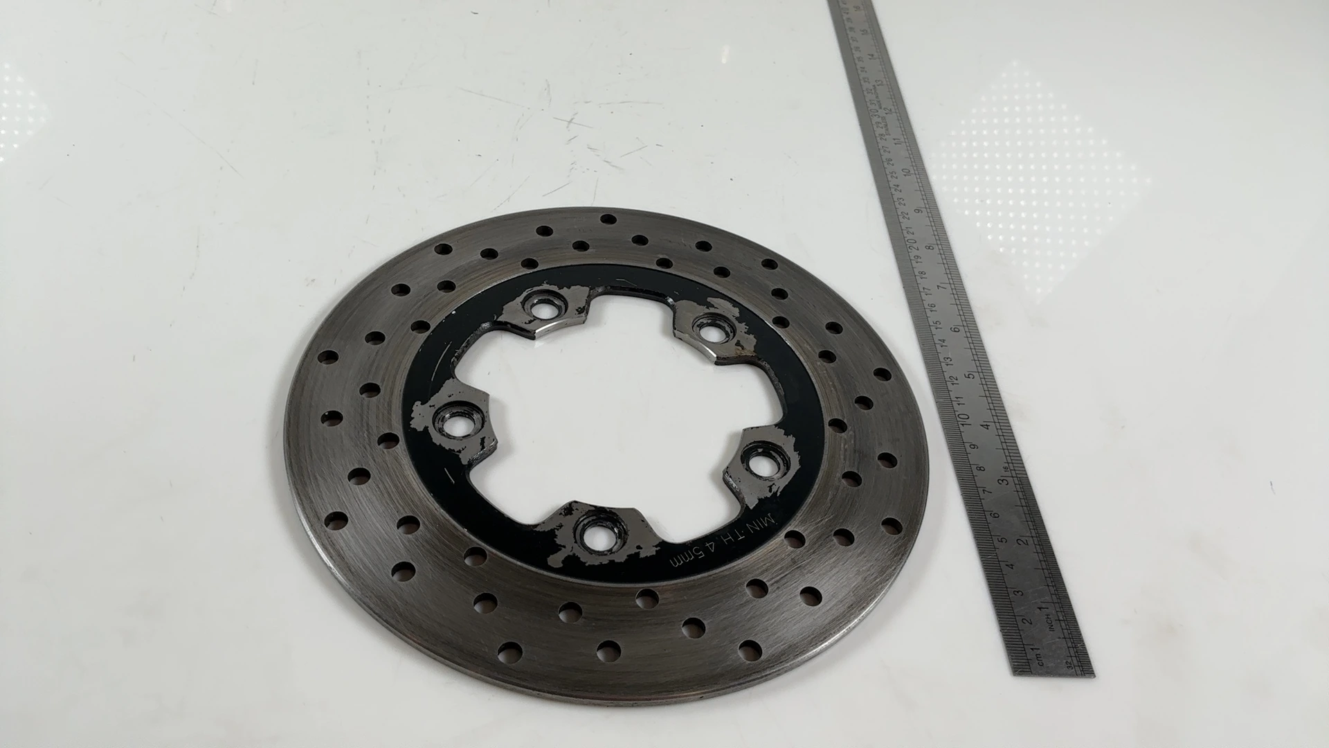 Suzuki GSX-R GSXR750 750cc Rear Brake Disc Rotor 2001-2003 OEM 69211-33E10 - Image 3