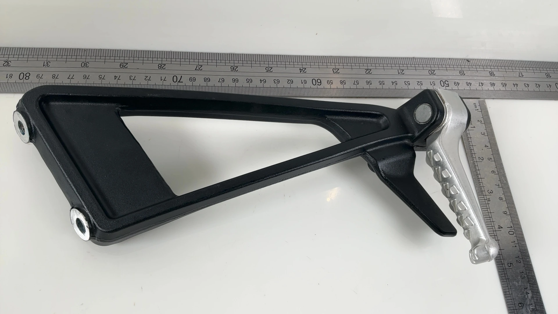 Aprilia RS Tuono 660 Right Rear Footrest Hanger 2025 2026 OEM 2B014302 - Image 3