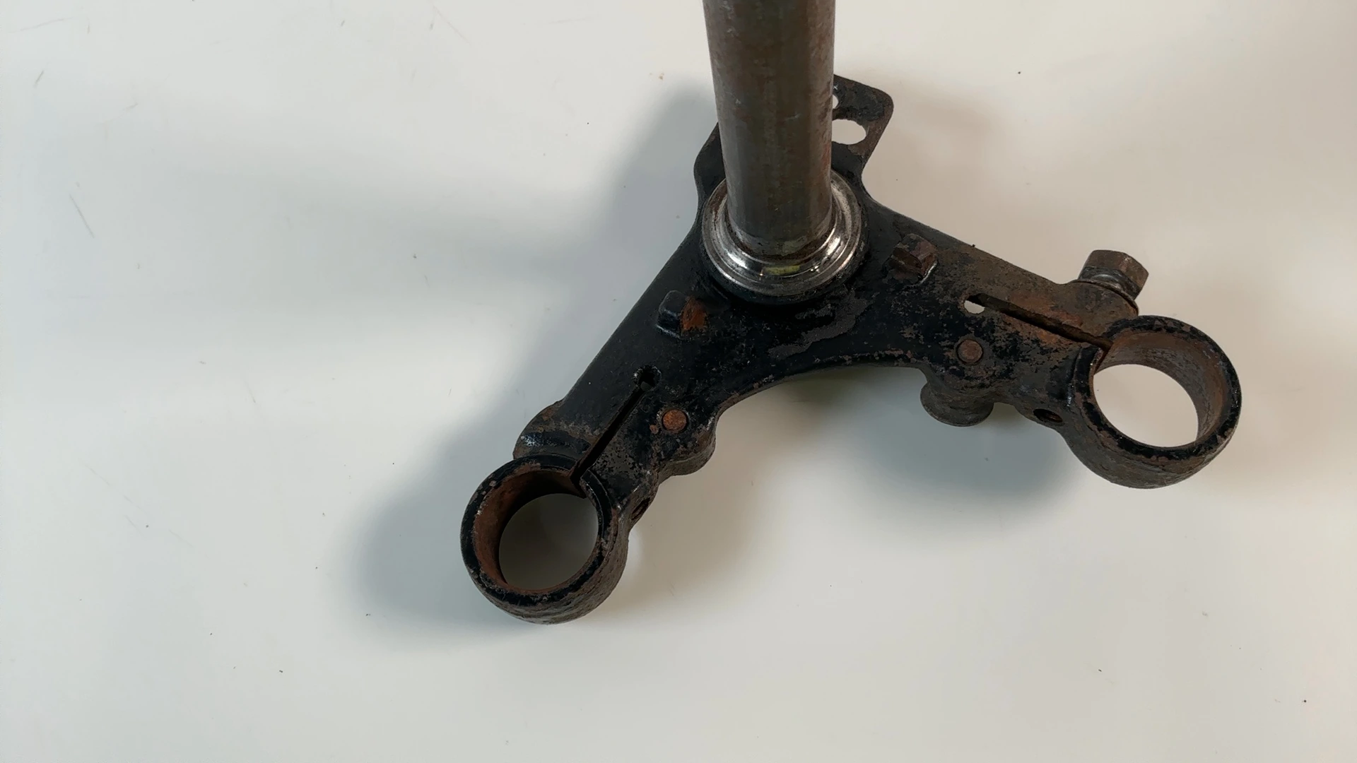 Honda CB100 CL100 100cc Lower Triple Tree Clamp Stem 1970-72 OEM 53200-028-000B - Image 5