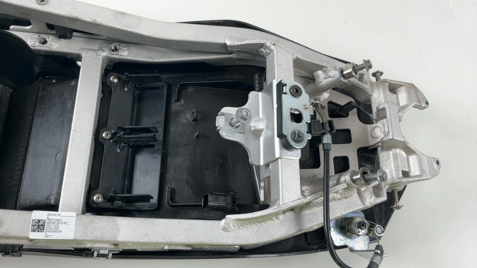 Aprilia RS660 Tuono 660 660cc Rear Subframe Tail Support 2021-2026 OEM 2B008726 - Image 9