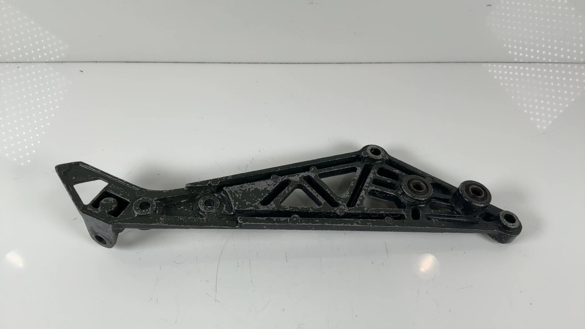 Kawasaki GPz750 ZX750A 750cc Left Footrest Bracket 1983-1985 OEM 35011-1160 - Image 5