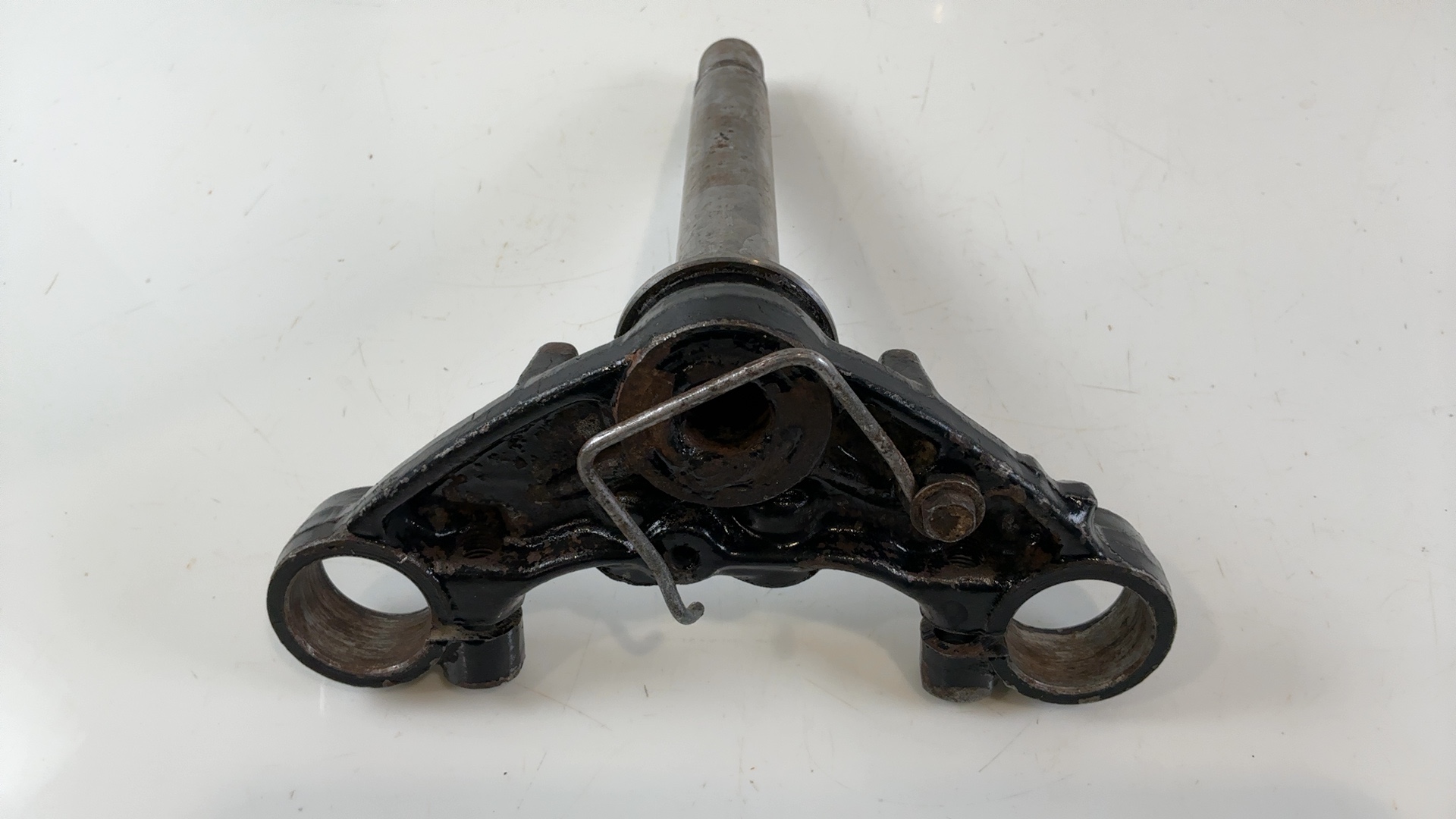 Yamaha RX100 36L 100CC Lower Fork Bridge Triple Tree Yoke 1985-1990 1V1-23340-02 - Image 3