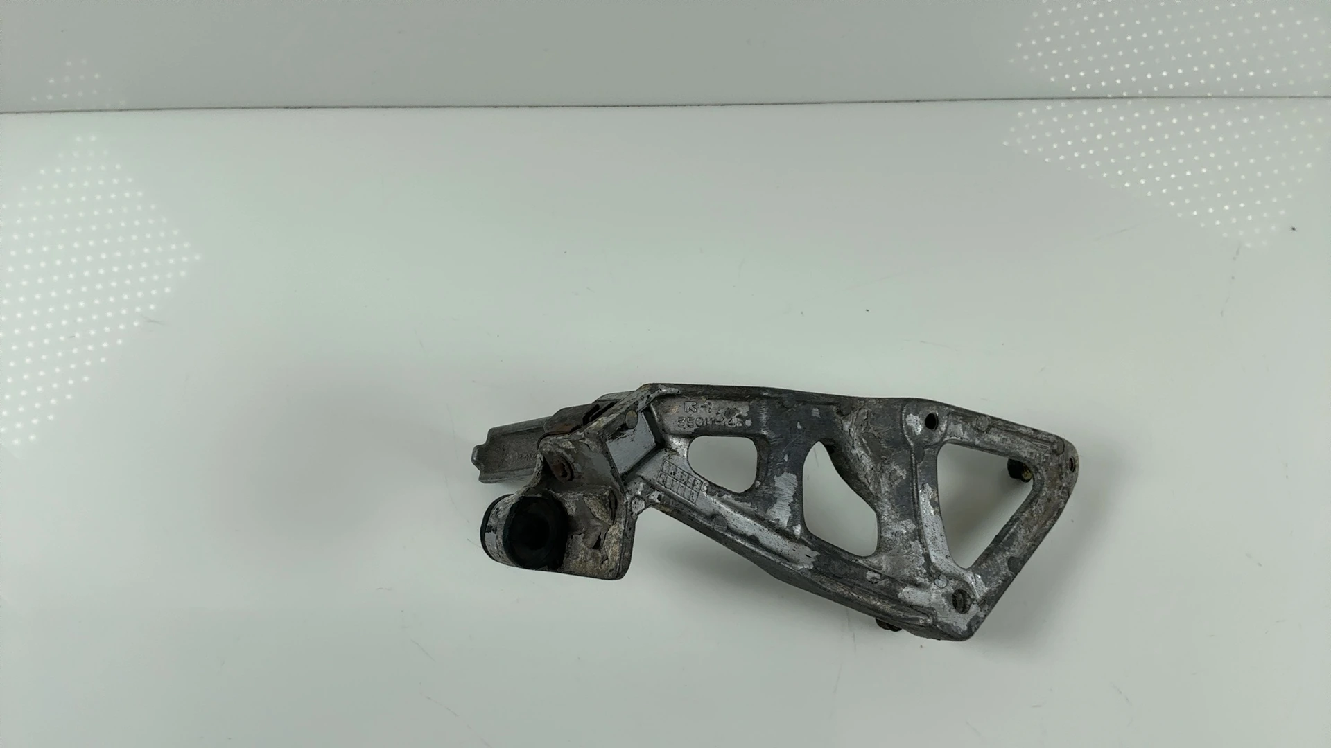 Kawasaki ZXR750 ZX750H 750 Right Rear Foot Rest Hanger 1989-1990 OEM 35011-1480 - Image 5