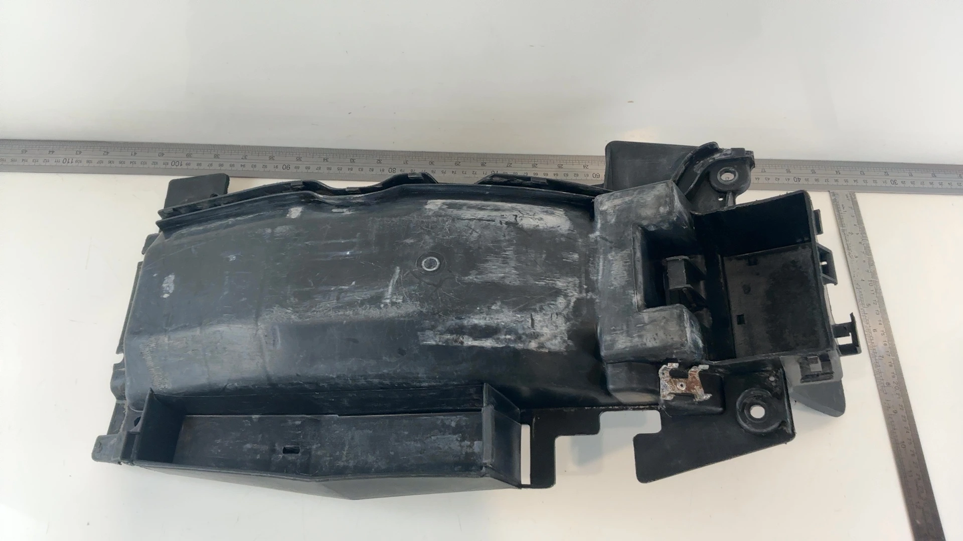 Honda NSR125 JC20 125 CC Rear Inner Fender 1989-1993 OEM 80120-KY4-770 - Image 2