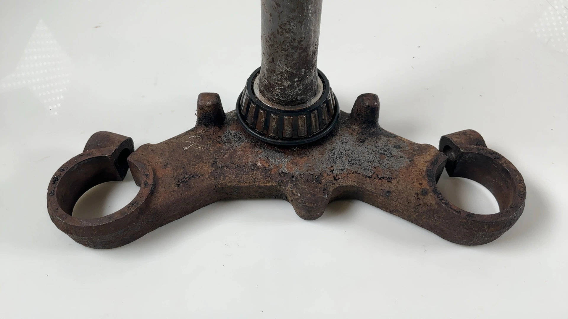 Suzuki GS650G GS650 650cc Lower Triple Tree Fork Stem 1982 1983 OEM 51400-34852 - Image 7