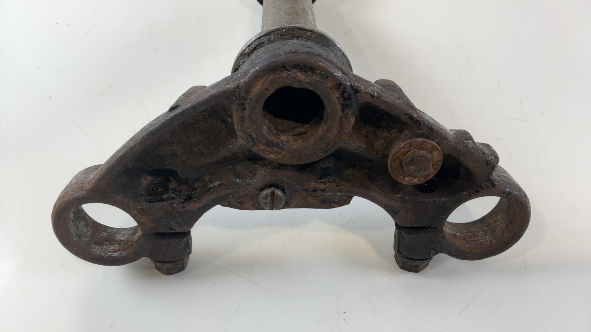 Yamaha RX100 100cc Lower Fork Bridge Triple Tree Yoke 1985-1990 OEM 1R6-23340-00 - Image 5