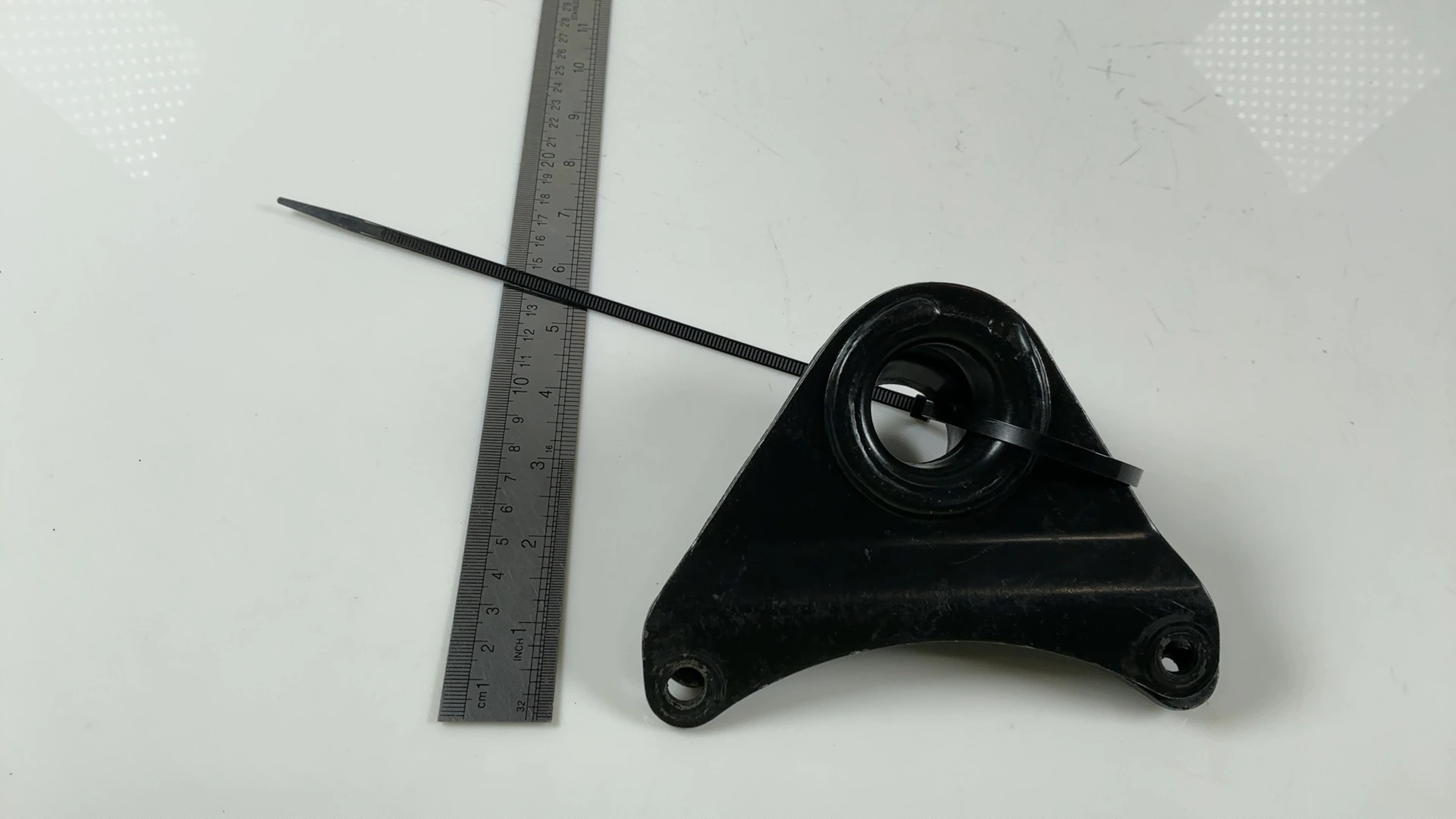 MZ TS 250 ETZ 250 250cc Engine Mounting Bracket 1973-1989 OEM 22-21.320 - Image 4