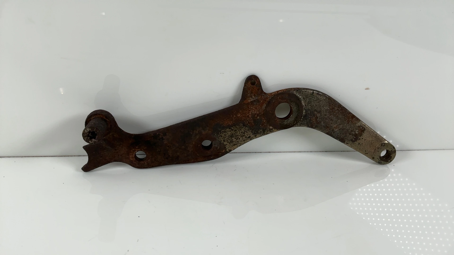 Triumph Trophy 1200 T300 1200cc Rear Motor Mount Bracket 1993 1994 OEM T2079320