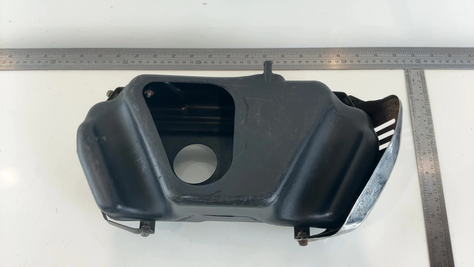 Honda CB650 CB650C Custom 650 Airbox Filter Housing 1979-1982 OEM 17310-460-000 - Image 3