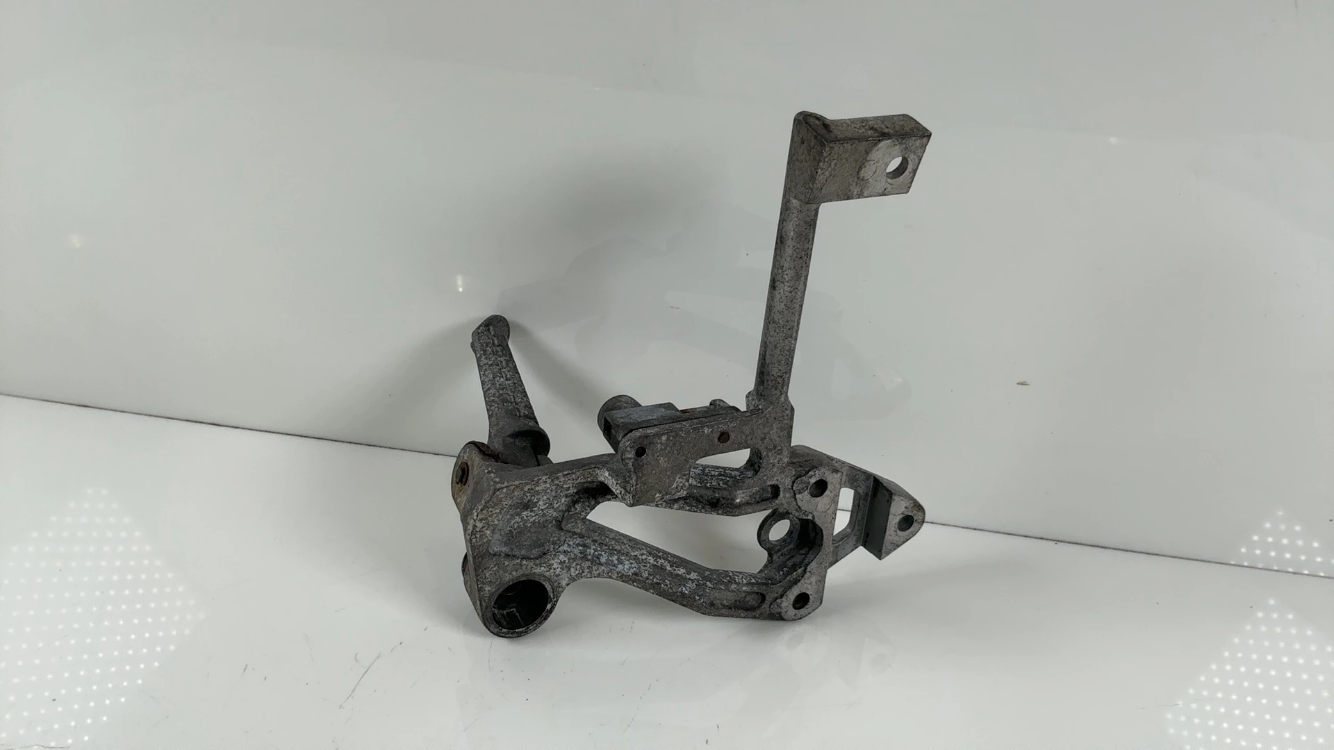 Kawasaki GPX750R ZX750F 750cc Rear Left Footrest Bracket 1987-89 OEM 35011-1312 - Image 2