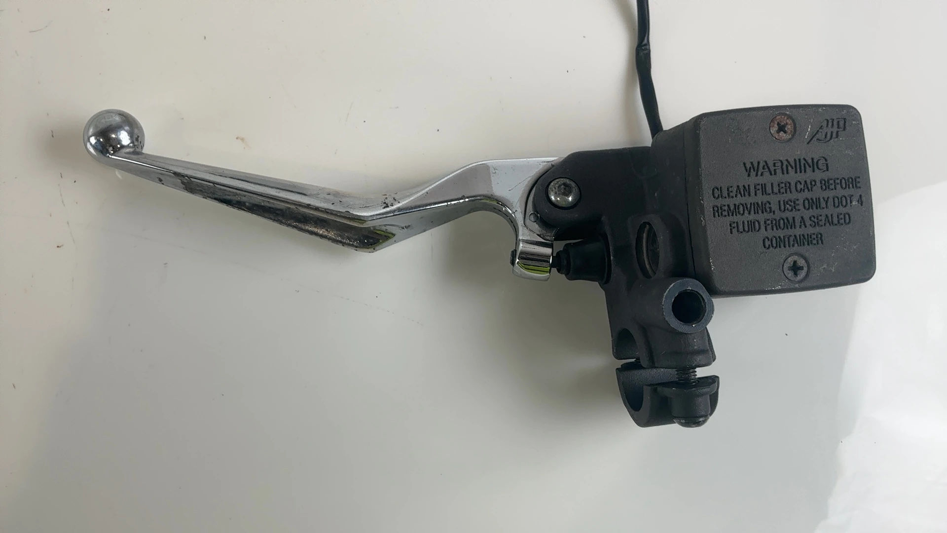 Peugeot Elystar 125cc Left Brake Master Cylinder 2003-2012 OEM 749026 AJP 91061 - Image 5