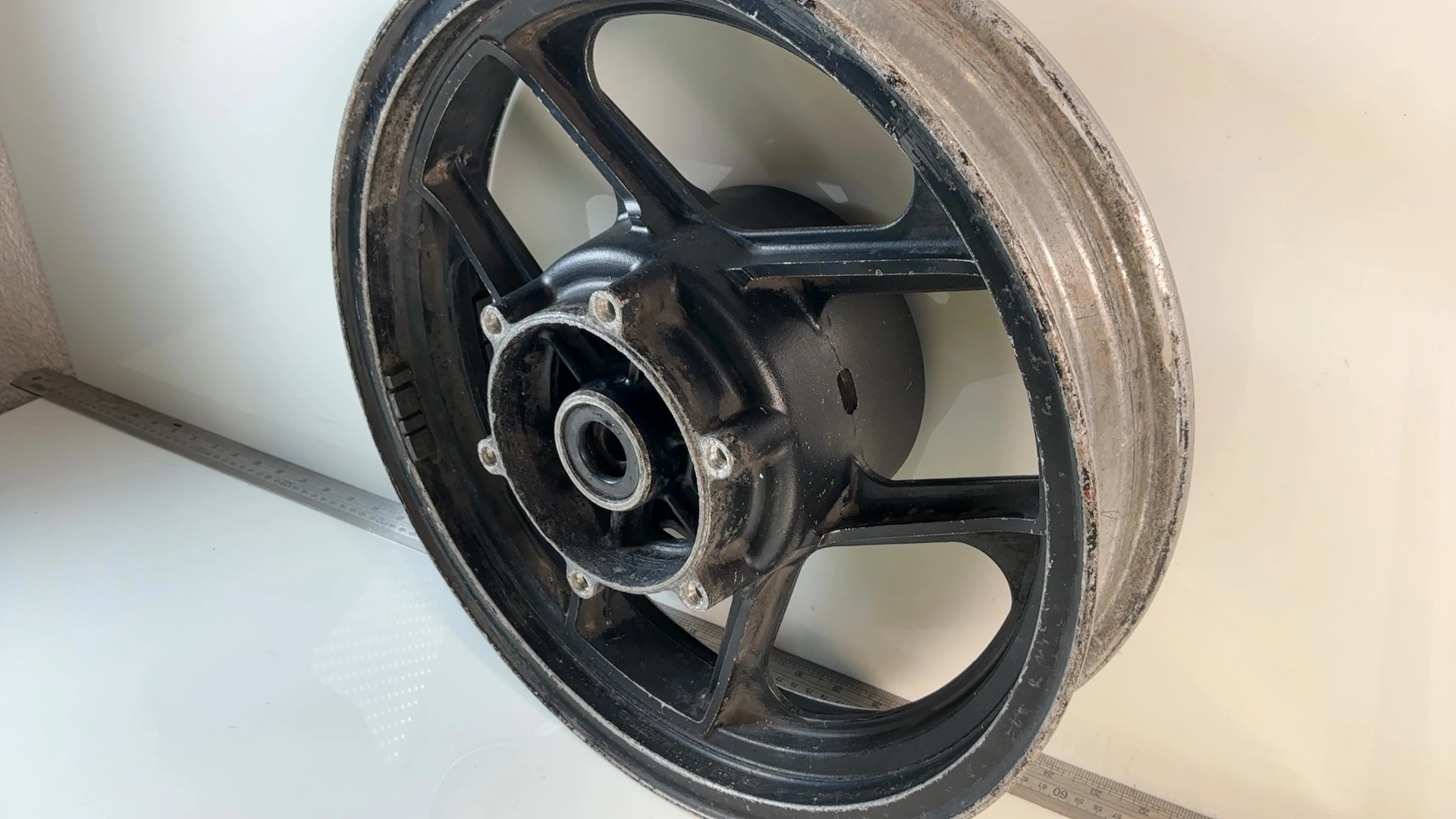 Kawasaki GPZ600R Ninja ZX600A 600cc Rear Wheel Rim 1985-89 OEM 41073-1310 R1181 - Image 6