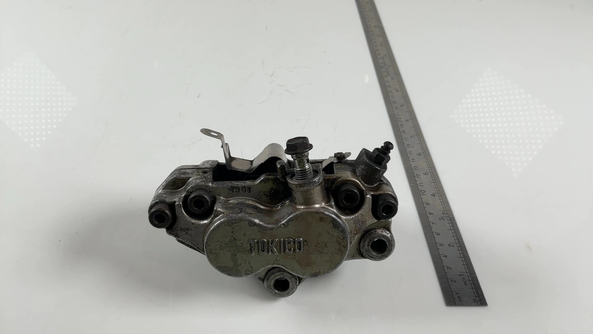 Kawasaki Ninja ZXR750 ZX750-H1 750cc Front Right Brake Caliper 1989 OEM 43041-1399 - Image 3