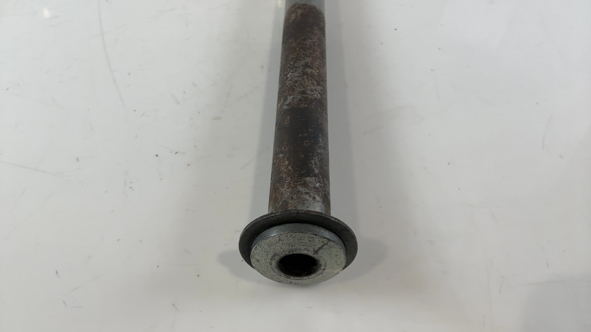 Triumph Daytona Sprint ST RS 955i Swingarm Pivot Bolt Shaft 1997-2004 T2057351 - Image 4