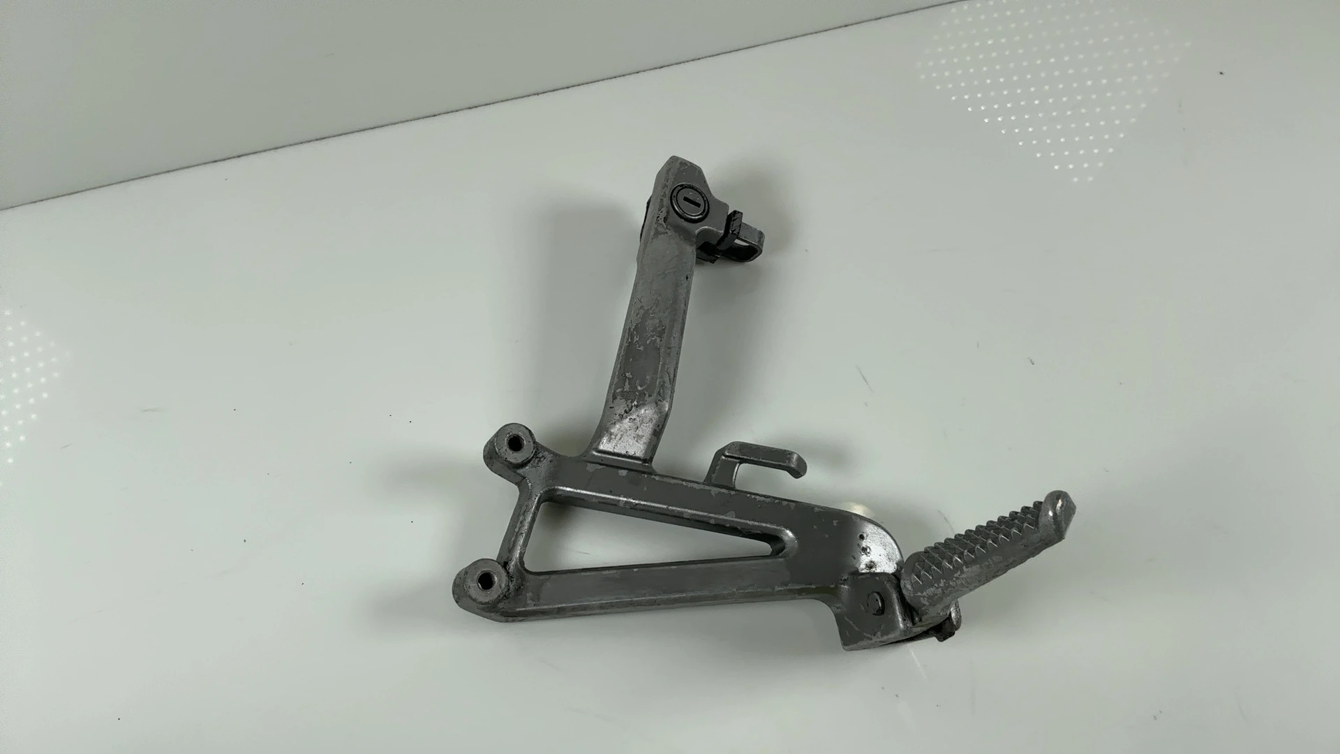 Honda CBR600F3 PC31 600cc Left Passenger Footrest Bracket 1995-98 50760-MV9-930 - Image 2