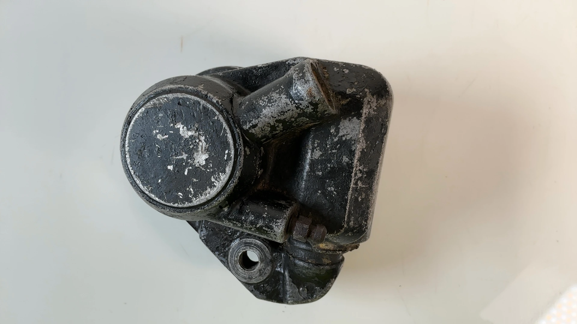 Suzuki GS750 GS750E 750cc Front Right Brake Caliper 1977-1979 OEM 59300-44002 - Image 7