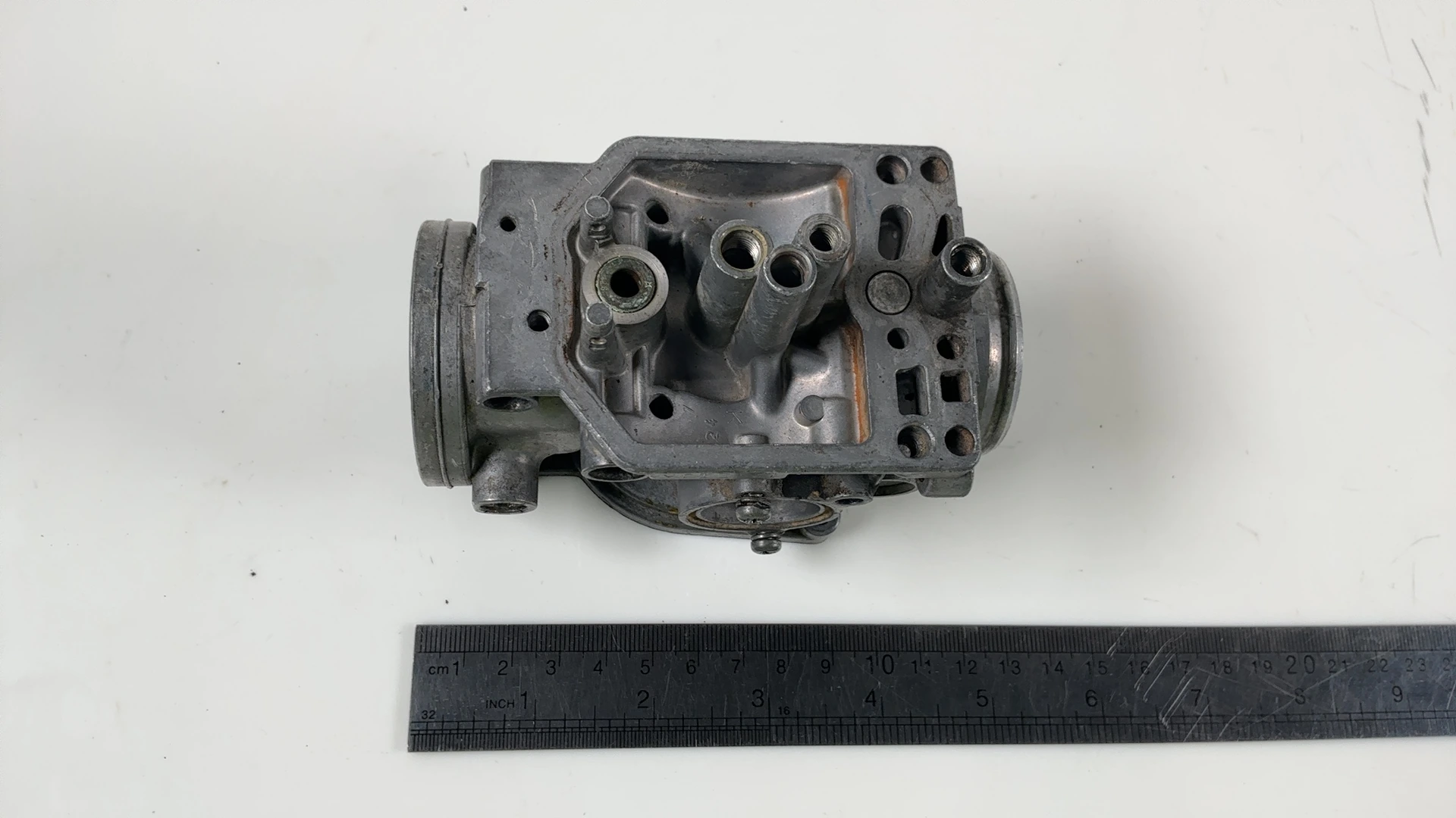Honda CB1100F VB52A 1100cc Carburetor Body 1983 OEM 16100-MA7-003 - Image 5