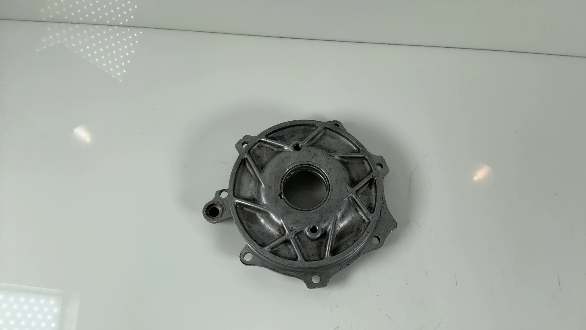 Honda CX500 Custom CX500C 500cc Crankshaft Holder Cap 1980-81 OEM 11140-415-000 - Image 2