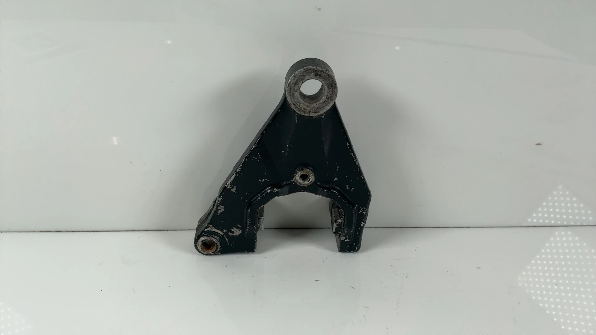 Yamaha XS500 DOHC 500CC Rear Brake Caliper Hanger Bracket 1976-1978 1J3-25810-54 - Image 2
