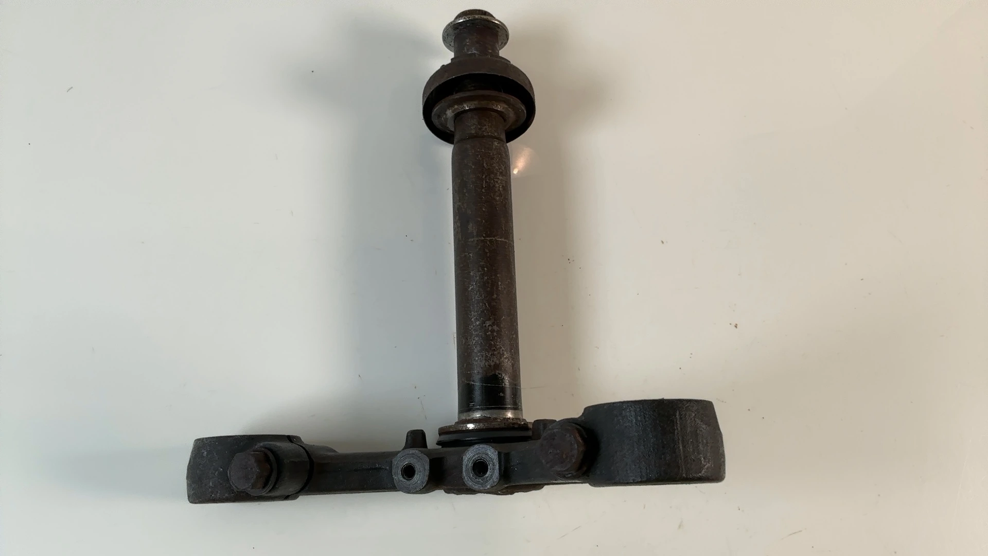 Yamaha XS360 XS400 Lower Triple Tree Stem Clamps 1976-1977 OEM 1L9-23340-00-90 - Image 2