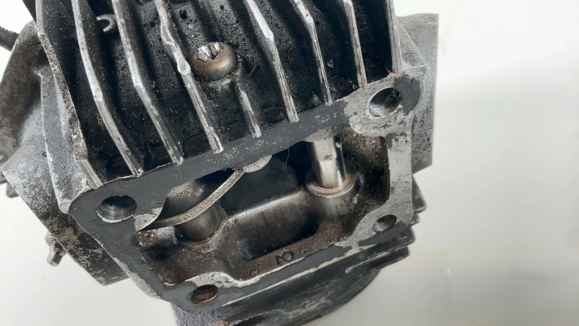 Honda Super 90 S90 90cc Cylinder Head 1964-1969 OEM 12200-028-020 - Image 7