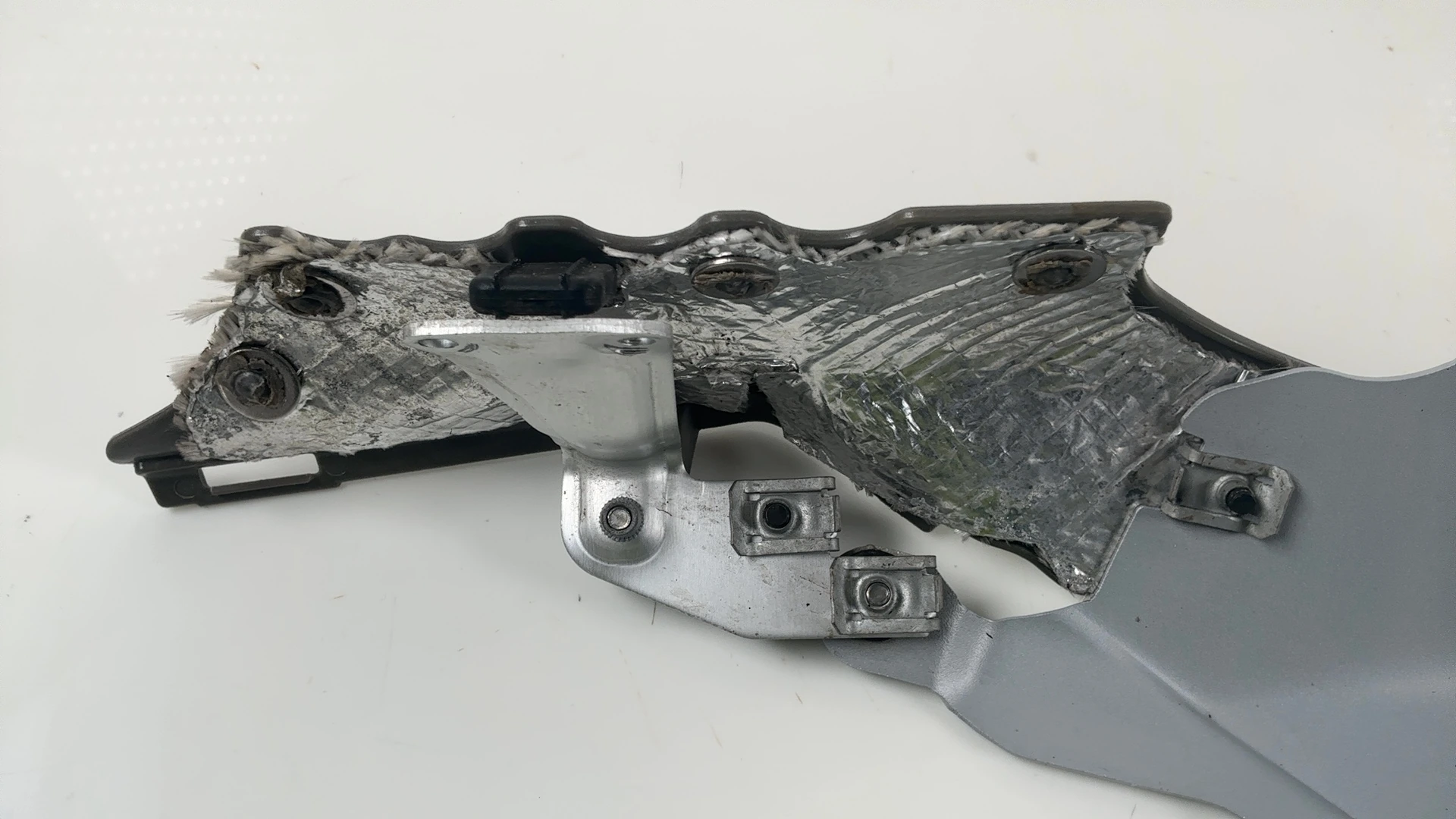 Aprilia RS Tuono 660 660cc Right Exhaust Heat Shield 2021-2026 OEM 2B005345 - Image 4