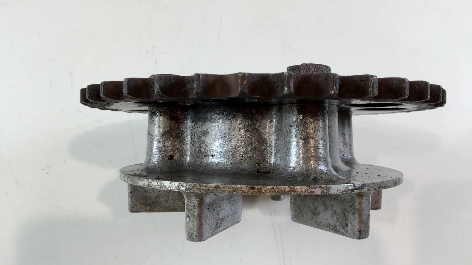 Yamaha XS400 Maxim Seca XS400R 400cc Rear Sprocket Hub 1982-1983 12R-25366-00-39 - Image 8