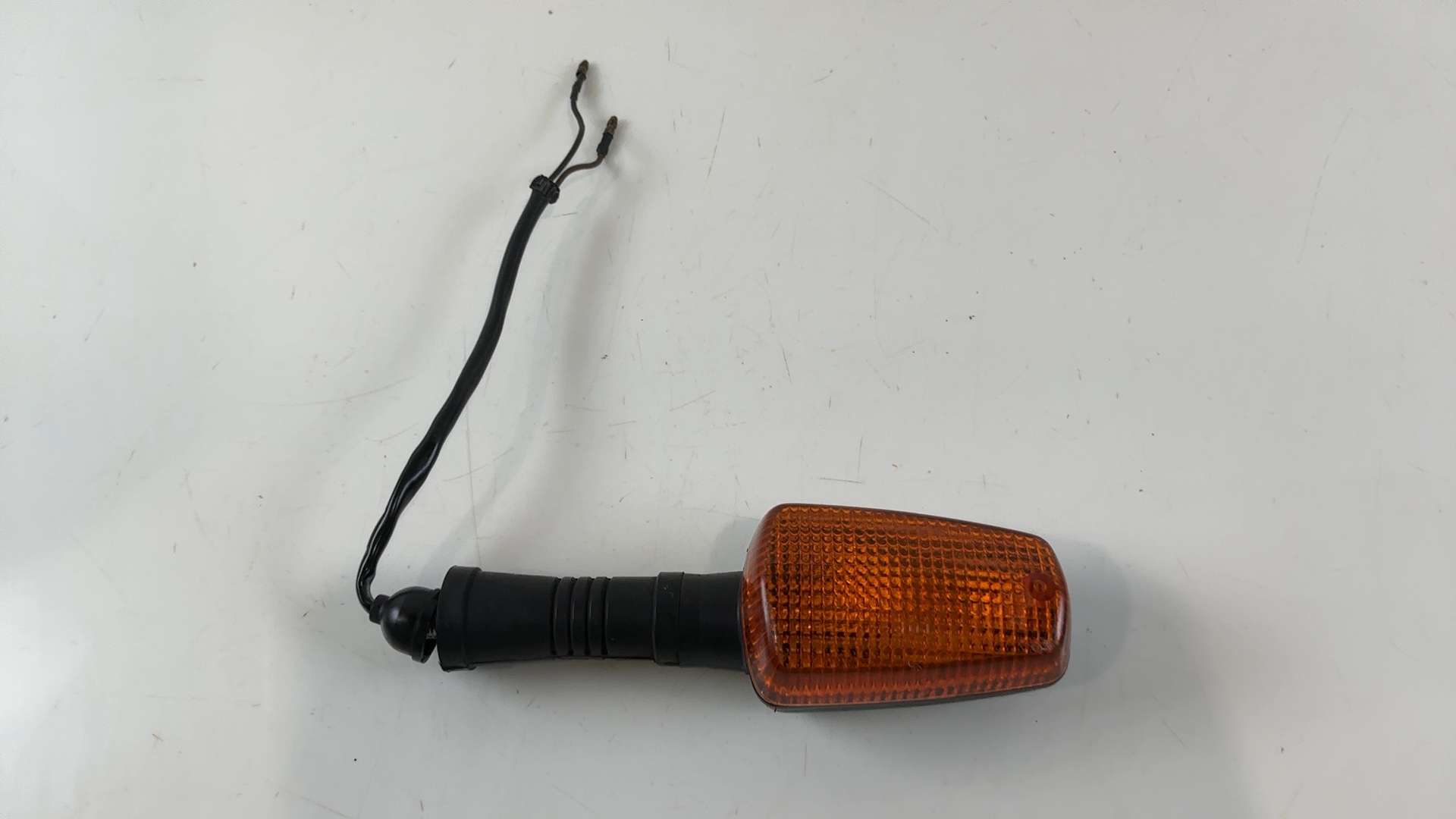 Yamaha XJ600 XJ600N 600 CC Rear Right Turn Signal 1994-2004 OEM 3UY-83340-00-00 - Image 1