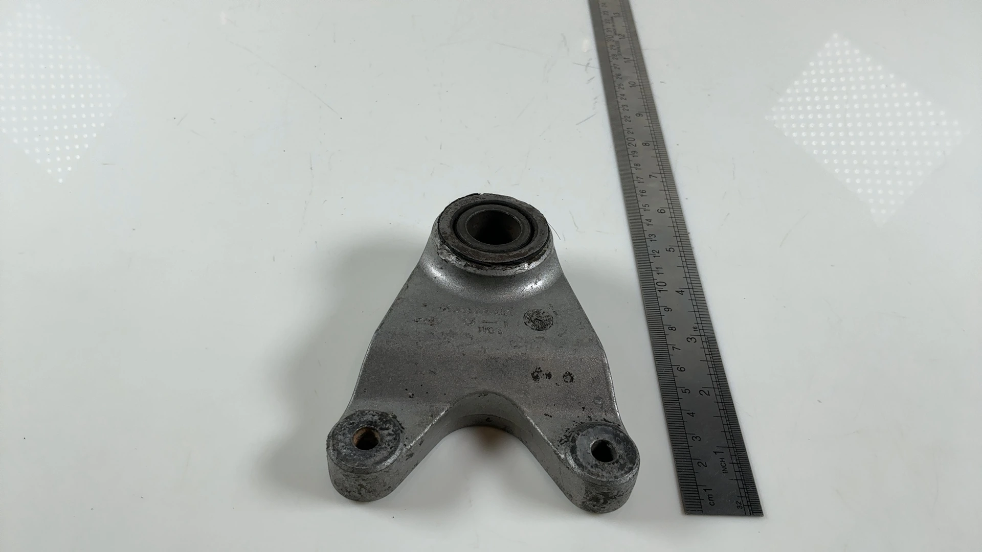 Kawasaki ZXR400 ZX400H 400cc Rear Brake Caliper Bracket 1989-1990 OEM 43034-1088 - Image 3