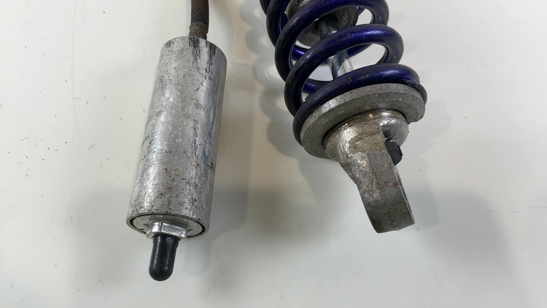Suzuki GSX-R1100 GSXR 1100 Rear Shock Absorber 1986 OEM 62100-06B10 - Image 6