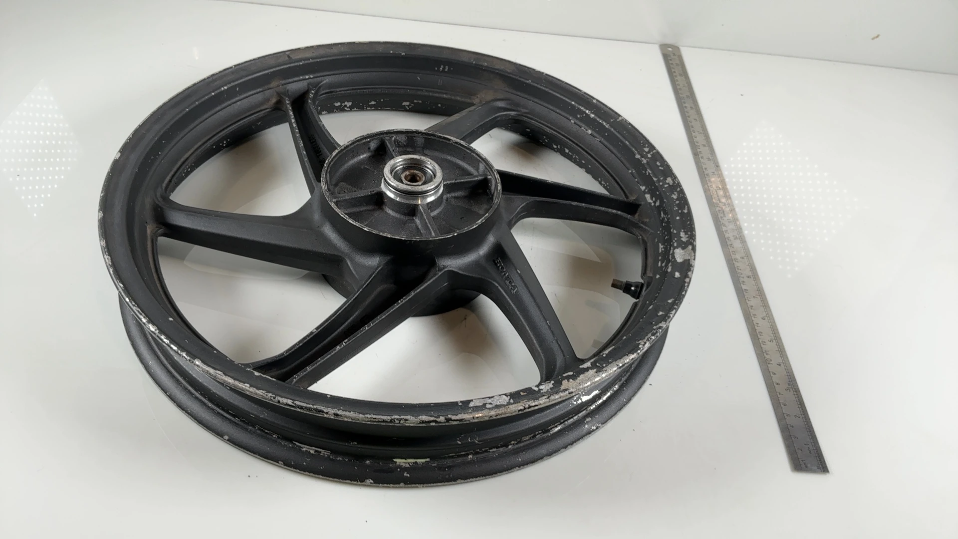 Honda CBF125 CBF125M JC40 Rear Wheel Rim 2009-2015 OEM 42650-KWF-900 - Image 3