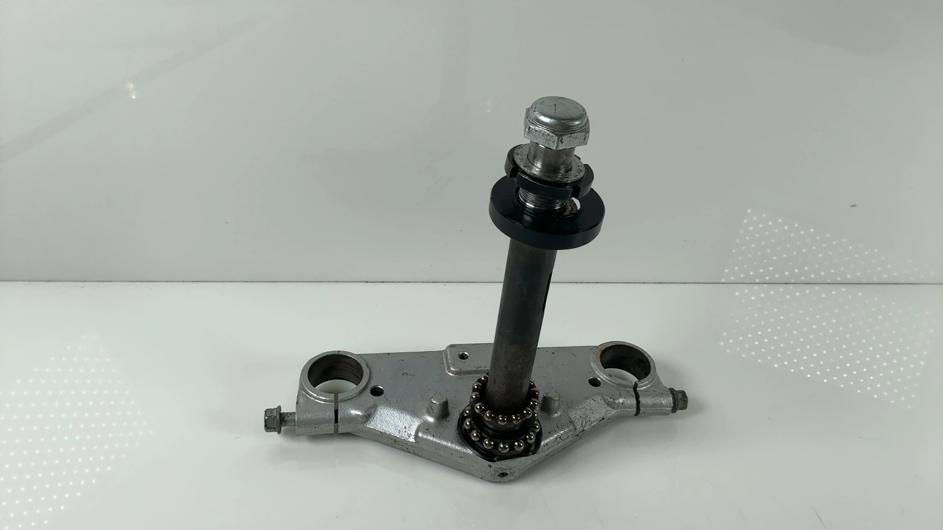 Suzuki Intruder VL250 250cc Lower Triple Tree 2012-2015 OEM 51410-26F00 - Image 4